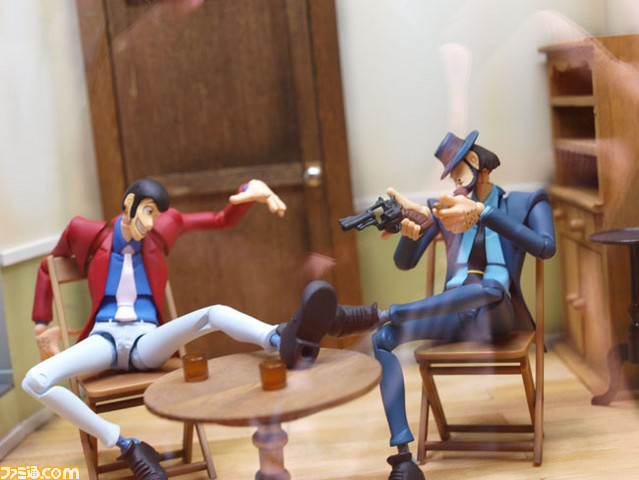 revoltech20