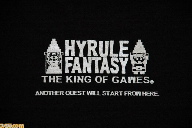 ザ・キングオブゲームズから冬にピッタリの新作&再販パーカーが続々_04