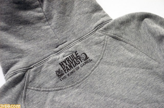 ザ・キングオブゲームズから冬にピッタリの新作&再販パーカーが続々_38