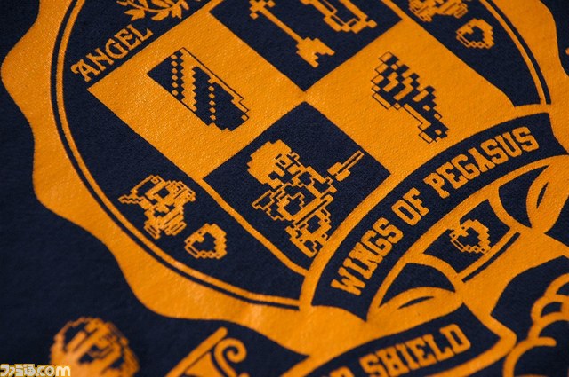 ザ・キングオブゲームズから冬にピッタリの新作&再販パーカーが続々_44