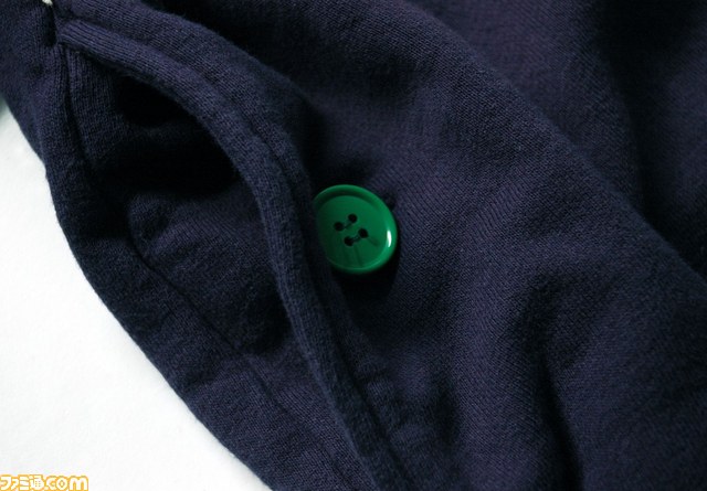 ザ・キングオブゲームズから冬にピッタリの新作&再販パーカーが続々_46