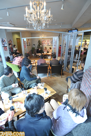 “アイドルマスターカフェ”で今井、仁後、原の3人がまったりトーク_10