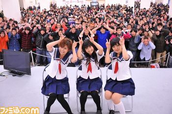『フォトカノ』ステージイベントで、来場者全員がうさピース!【秋葉原電気外祭り2011 WINTER in 平和島】_10