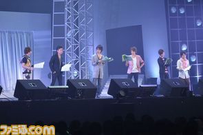 幕張に「愛してるZ!!!!!!」が響き渡った“VitaminZ 百花繚乱 幕張・炎夏の陣 愛してるZ!!!!!!”昼・夜公演をリポート _05