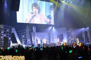 幕張に「愛してるZ!!!!!!」が響き渡った“VitaminZ 百花繚乱 幕張・炎夏の陣 愛してるZ!!!!!!”昼・夜公演をリポート _11