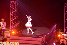 メシアならぬ、“飯屋”の登場に湧いた『アイドルマスター』8周年ライブ大阪公演2日目リポート_07