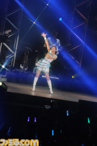 劇場版公開日、新ライブなどの発表に湧いた『アイドルマスター』8周年ライブツアー最終日リポート_09