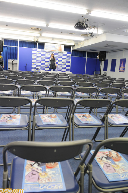 今回のイベントは実験室!? 今井麻美バースデーライブBD&DVD発売記念イベントリポート_03