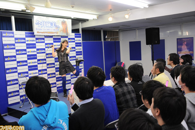 今回のイベントは実験室!? 今井麻美バースデーライブBD&DVD発売記念イベントリポート_14