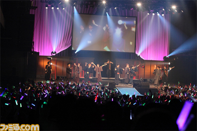 アンコールは出演者&来場者全員で大熱唱! “下天の華 桜見の宴”をリポート_01