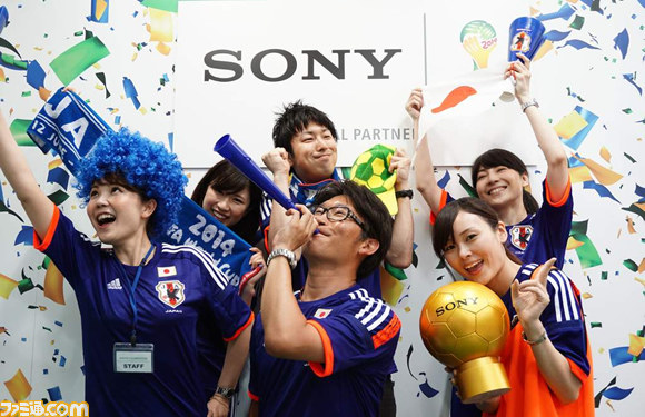 『どこでもいっしょ』のトロも日本代表を応援? 銀座 ソニービルのW杯イベントにて、記念撮影体験コーナー“PHOTO CELEBRATION”が開催中_02