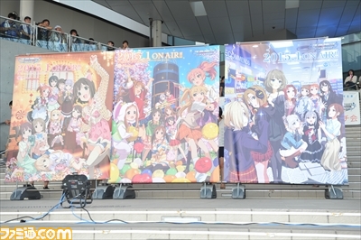 『アイドルマスター シンデレラガールズ』の新情報が続々と解禁! シングル『We're the friends!』発売記念ミニライブ&ハイタッチ会をリポート_13