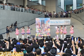 『アイドルマスター シンデレラガールズ』の新情報が続々と解禁! シングル『We're the friends!』発売記念ミニライブ&ハイタッチ会をリポート_18