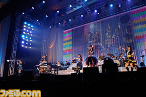 『アイマス』9周年ライブがスタート! “THE IDOLM@STER 9th ANNIVERSARY WE ARE M@STERPIECE!!”大阪公演1日目リポート_42