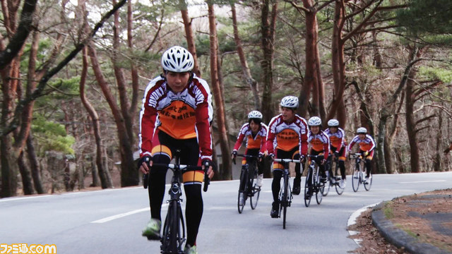 【DVD最新カット追加!】舞台『弱虫ペダル』キャストが本栖湖を疾走! 撮り下ろし映像収録のDVDが2タイトル発売決定_03