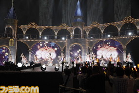 安野希世乃さんサプライズ出演の“伝説”に沸く! 『アイマス シンデレラガールズ』4thライブ神戸初日公演リポート_27