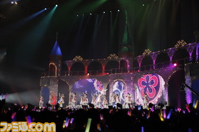 安野希世乃さんサプライズ出演の“伝説”に沸く! 『アイマス シンデレラガールズ』4thライブ神戸初日公演リポート_03