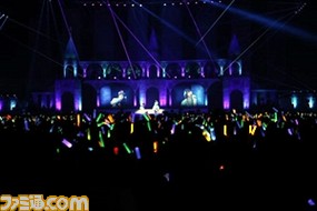 早見沙織さん、東山奈央さんがサプライズで登場! 『アイマス シンデレラガールズ』4thライブSSA公演2日目リポート_11