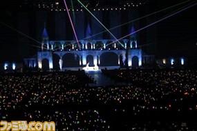 早見沙織さん、東山奈央さんがサプライズで登場! 『アイマス シンデレラガールズ』4thライブSSA公演2日目リポート_12