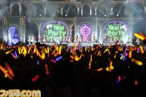 早見沙織さん、東山奈央さんがサプライズで登場! 『アイマス シンデレラガールズ』4thライブSSA公演2日目リポート_30
