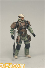 reach1boxed_trooper2pack_03