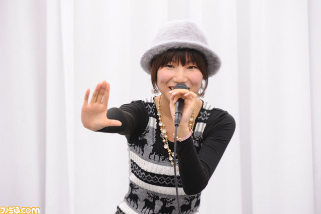 歌&トーク&握手&インタビュー! 长谷川明子