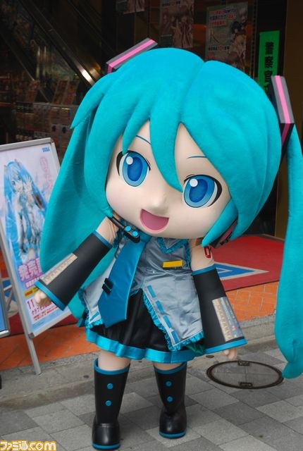 『初音ミク -プロジェクト ディーヴァ- エクステンド』発売記念抽選会が開催！_07