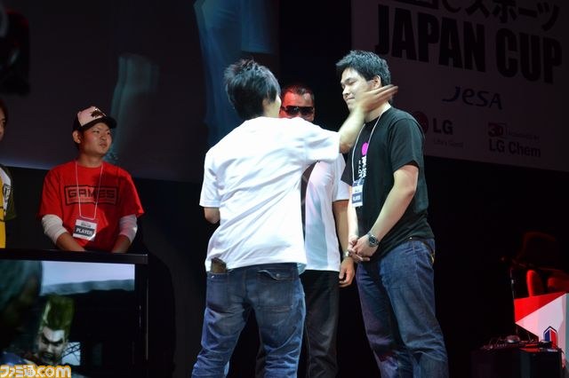 eスポーツのプロリーグ化を目指し、LG CINEMA 3D Presents 第1回 eスポーツ JAPAN CUP”が開催_07