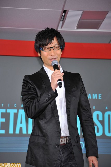 KONAMI 小島秀夫 MGS2 メタルギアソリッド2 フィギュア オタコン
