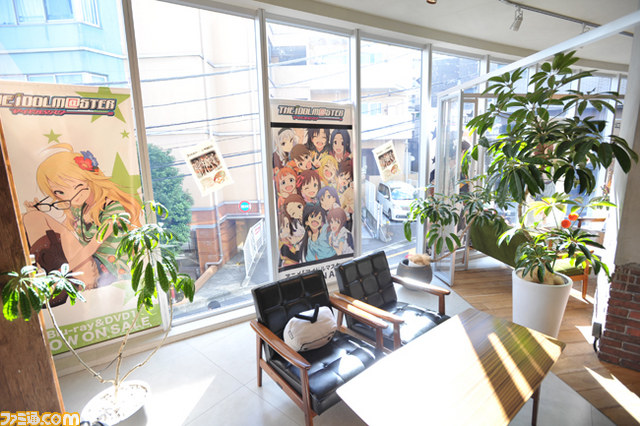 “アイドルマスターカフェ”で今井、仁後、原の3人がまったりトーク_02