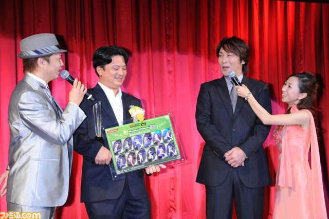 12名のチャンピオンが集結“KONAMI Arcade Championship 2011 グランドフィナーレ～授賞祝賀会～”開催_10