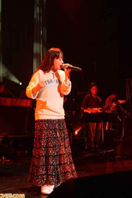今井麻美ライブツアー“Aroma of happiness”を笑顔でスタート！_02