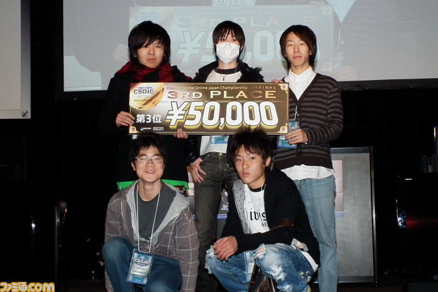 秋葉原PCゲームフェスタ、今冬も開幕！　『CSO』チャンピオンはX3の手に_11