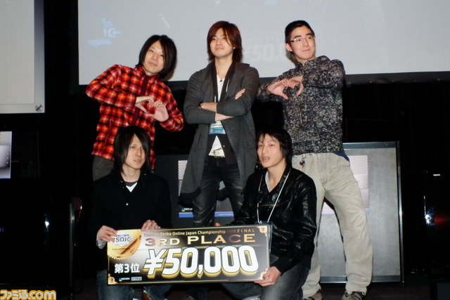 秋葉原PCゲームフェスタ、今冬も開幕！　『CSO』チャンピオンはX3の手に_12