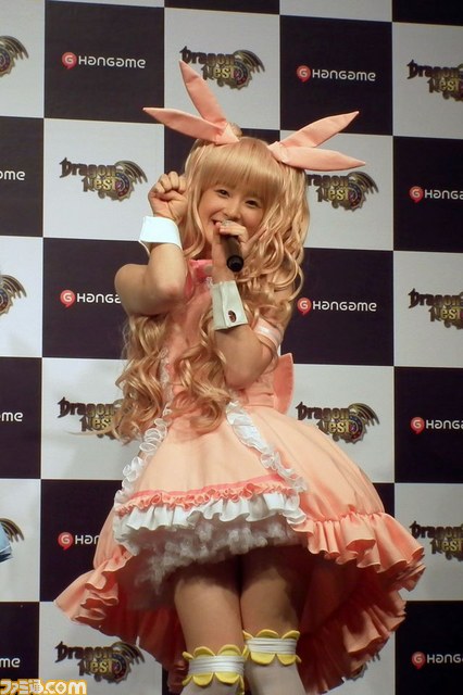 道重さゆみと嗣永桃子の仁義なきアイドル紛争勃発？　『ドラゴンネスト』“神アイドル”にふさわしいのはどっちだ_06