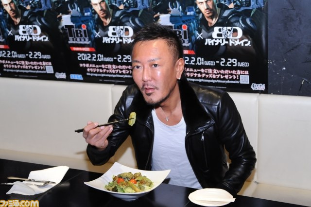 『バイナリー ドメイン』コラボメニュー試食会開催　名越総合監督も太鼓判！_01