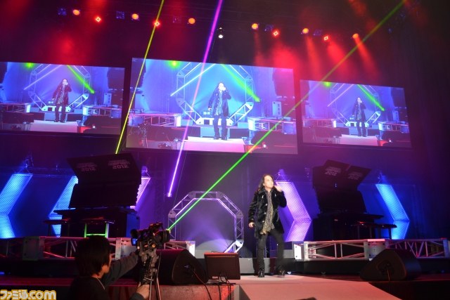 “機動戦士ガンダム エクストリームバーサス プレミアムドッグファイト2012”大会リポート――続編情報ほかサプライズが続出_11