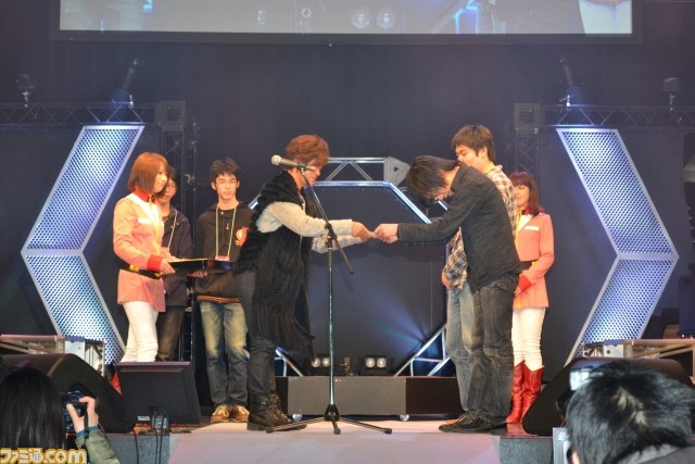 “機動戦士ガンダム エクストリームバーサス プレミアムドッグファイト2012”大会リポート――続編情報ほかサプライズが続出_39