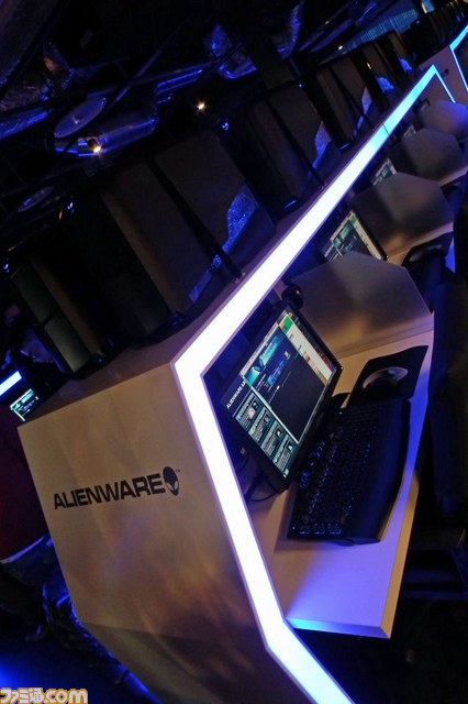 一般貸しもアリ！　宇宙最強のネットカフェ“ALIENWARE ARENA in アイ・カフェ AKIBA PLACE”内覧会リポート_02