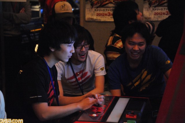日本一の座は誰の手に!? 『スパIV AE』公式全国大会が開催_02