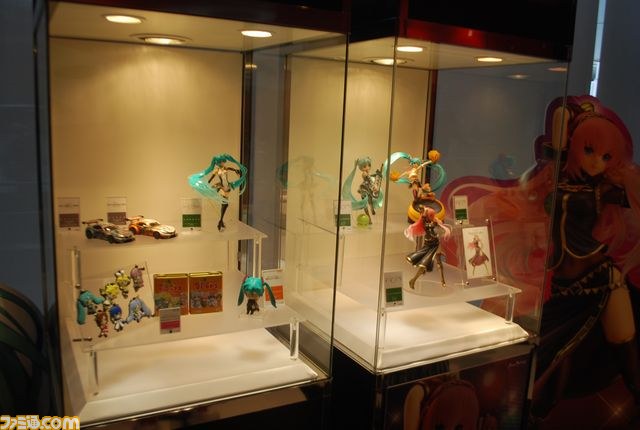 天使降臨初日！　『ミクの日大感謝祭』”初音ミクライブパーティー2012 ひる（ミクパ♪）”レポート_04