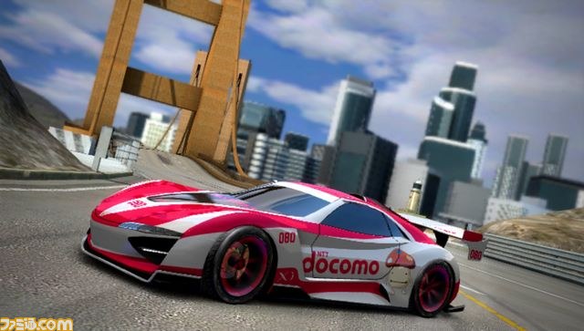 『リッジレーサー』のドコモ仕様のマシンが”PlayStation Vita × NTTドコモ コラボ祭！”で無料配信開始_03