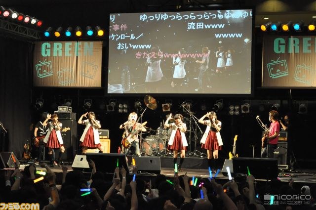 “超NovelsM@sterコンテスト”の生アフレコも！　電波研究社LIVE SPECIALリポート【ニコニコ超会議2012】_02
