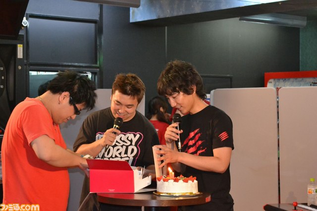 タイトーステーション20周年感謝イベントにウメハラが来場！－－まさかのバースデープレゼントも！？_16