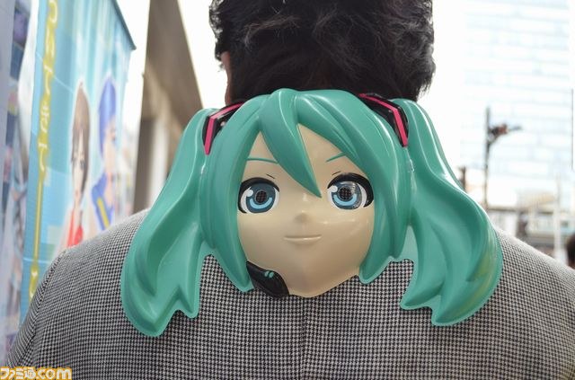 全国9都市13会場で行われる『初音ミク -プロジェクト ディーヴァ- f』店頭体験会がスタート！　プロデューサー陣も来場_12