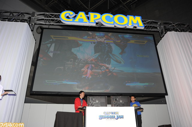 『ストリートファイター X（クロス） 鉄拳』ステージにて、ウメハラ氏＆ときど氏が実機プレイを披露【CAPCOM SUMMER JAM】_12