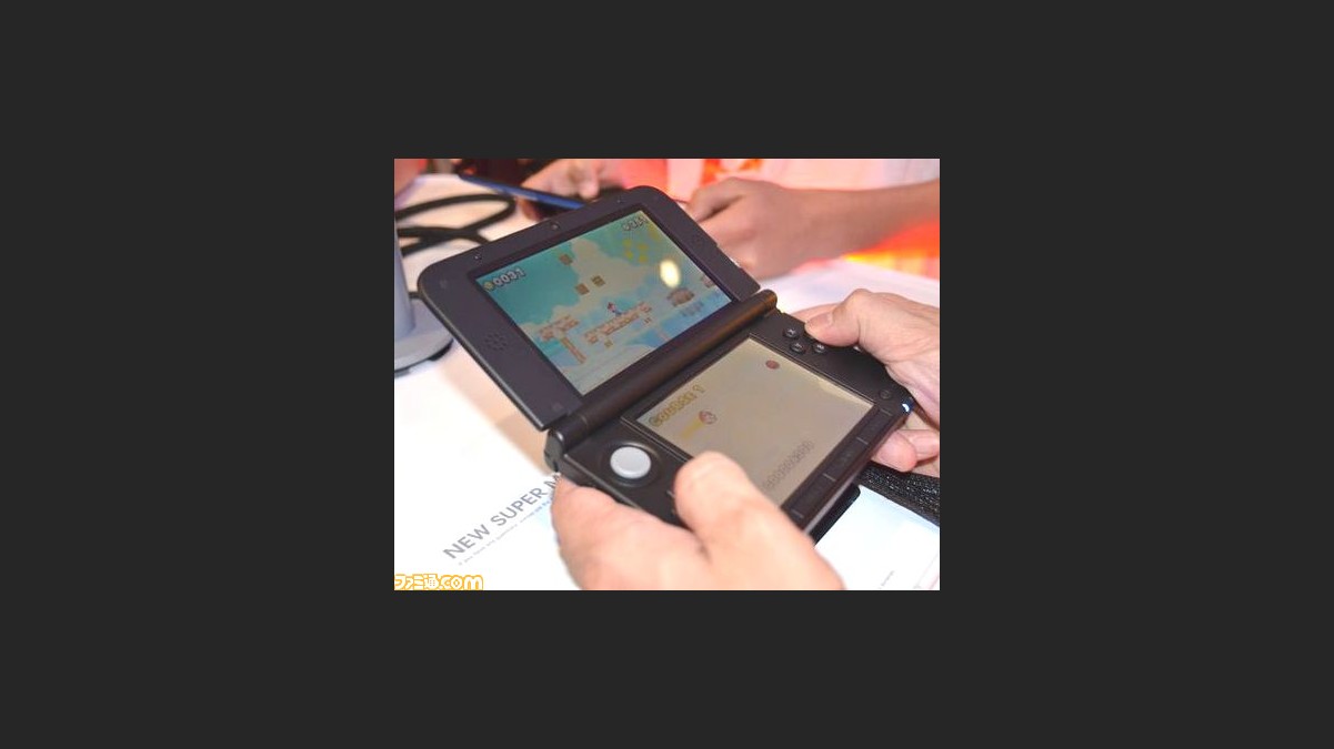 任天堂 Gaming Loungeで 画面が大きくて見やすいニンテンドー3ds Llに一目惚れ Comic Con International 12 ファミ通 Com