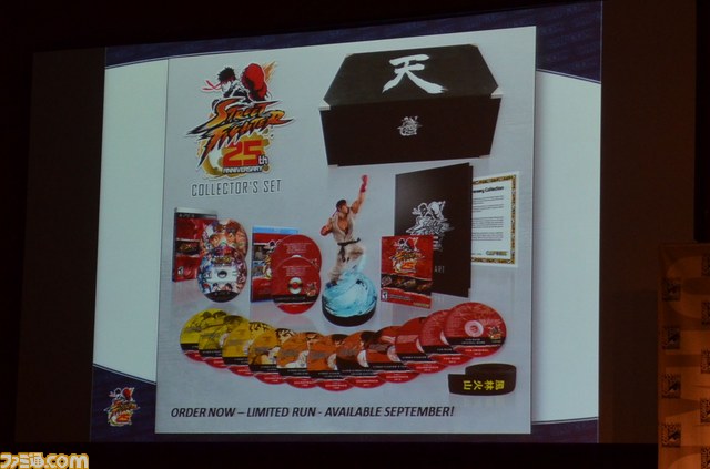 『ストリートファイター』シリーズ25周年を記念して、小野Pも原田Pもみんなで昇龍拳！【Comic‐Con International 2012】_01