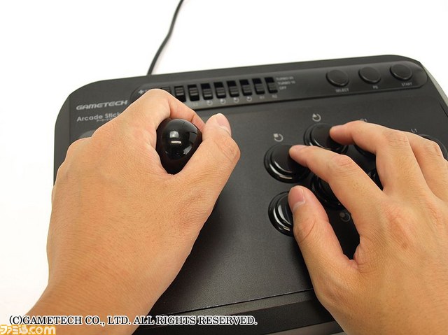 ゲームテックがプレイステーション3用の連射機能付きスティック“アーケードスティック3”を発売_09