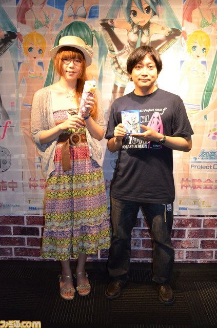『初音ミク -プロジェクト ディーヴァ- f』夏の体験会リポート! 林プロデューサーとOSTER project氏も来場_09